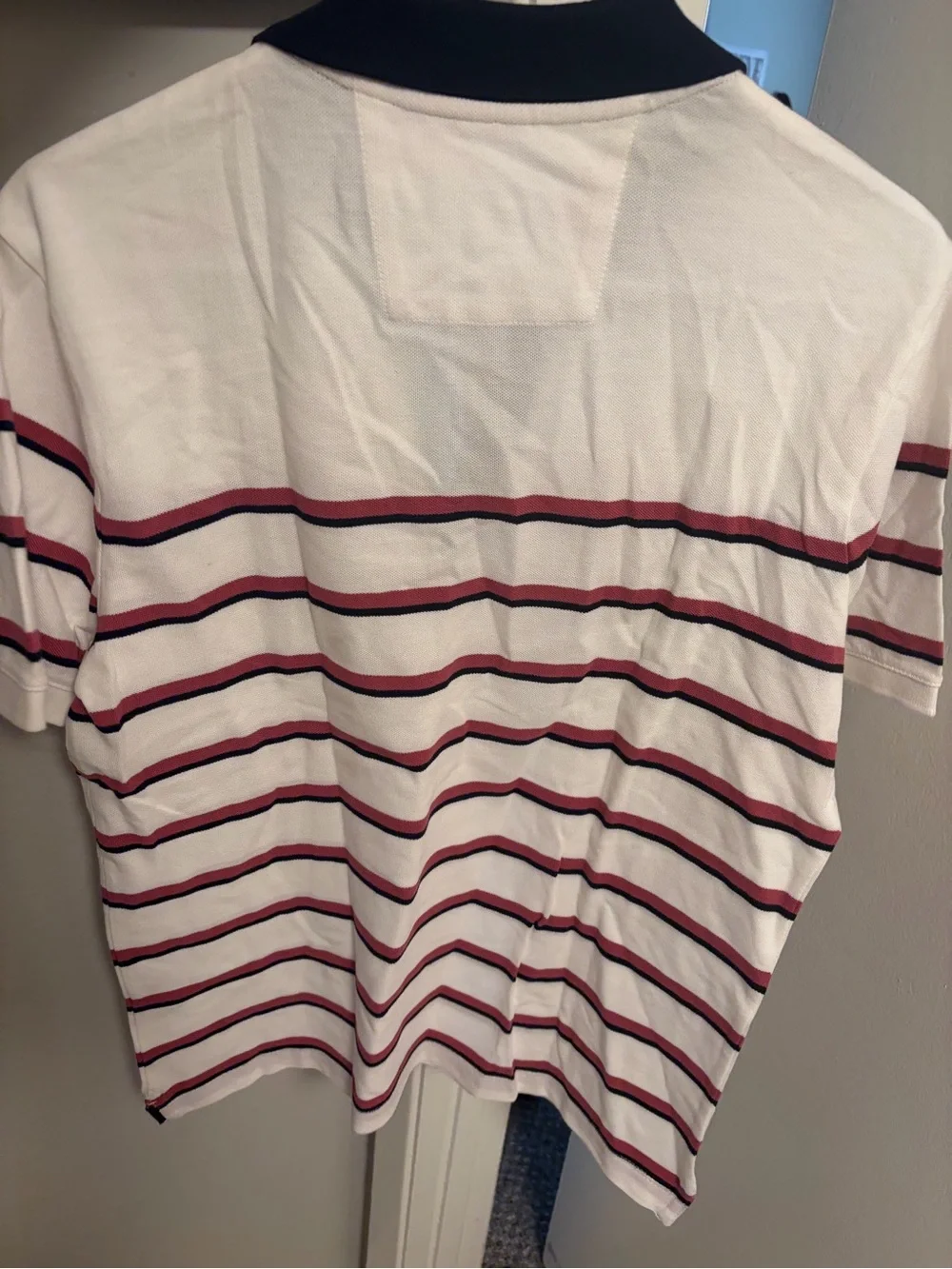 Men’s Banana Republic White Polo with Navy Collar and Pink & Navy Stripes